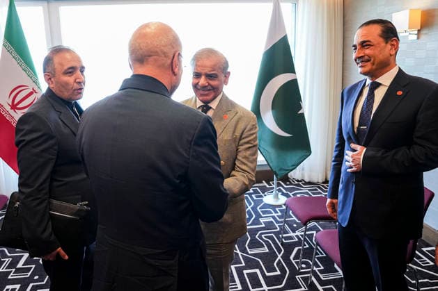 Zurich Switzerland Iran-US Talks Pakistan s Prime Minister Shehbaz Sharif meets Iranian parliament speaker Mohammad Bagher Ghalibaf in Zurich, Switzerland, on June 21, 2026. The meeting takes place on the sidelines of Iran-US talks aimed at easing tensions between Tehran and Washington, with Pakistan and Qatar involved in mediation efforts. Zurich Zurich Switzerland Copyright: xHamedxMalekpourx