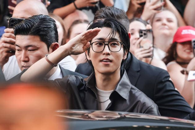 IPA85925268 - Milan, Milan Fashion Week Menswear Spring Summer 2027 - Men s Fashion, Spring Summer 2027 - Tod s Presentation - Guests arrive. Pictured: HAN (singer and rapper, member of the South Korean boy band Stray Kids)  Copyright: xAlessandroxBremecx xx 85925268