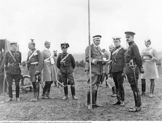 Winston Churchill. Britischer Staatsmann, der während des Zweiten Weltkriegs von 1940 bis 1945 Premierminister des Vereinigten Königreichs war. Geboren am 30. November 1874, gestorben am 24. Januar 1965. 1912 Winston Churchill. British statesman who served as Prime minister of the United Kingdom from 1940 to 1945 during the Second world war. Born on november 30 1874, dead january 24 1965. 1912 Copyright: imageBROKER Sjoberg ibljsj18095904.jpg