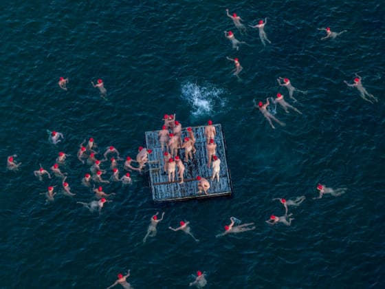 DARK MOFO WINTER SOLSTICE SWIM HOBART, Swimmers participate in the annual nude winter solstice swim during Hobart s Dark Mofo festival at Long Beach in Hobart, Monday June 22, 2026. ( NO ARCHIVING HOBART TAS AUSTRALIA  Copyright: xROBxBLAKERSx 20260622143142869160