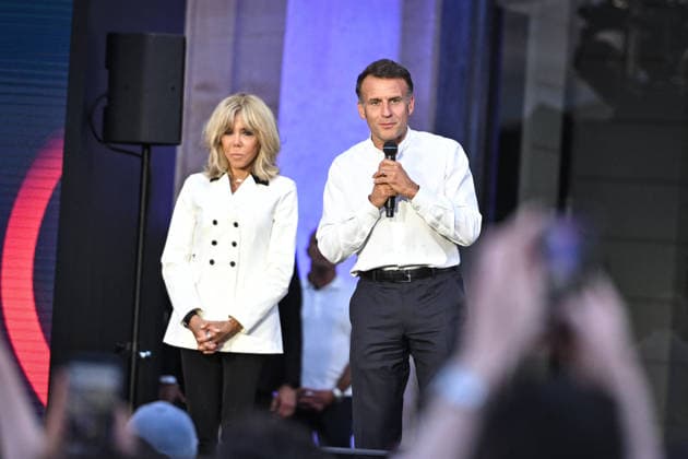 French President Emmanuel Macron and First Lady Brigitte Macron deliver a speech at the annual Fête de la Musique event at the Élysée Palace in Paris on June 21, 2026. Firas Abdullah Pool Bestimage, Paris, France,detected_source_language  Copyright: xFirasxAbdullahx xPoolx xBestimagexFirasxAbdullahx xPoolx xBestimagex