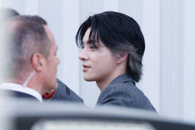 News - Prada - Arrivals - Milan Fashion Week - Menswear Spring Summer 2027 MILAN, ITALY - JUNE 21, 2026: Jake of Enhypen leaves the Prada fashion show during the Milan Fashion Week - Menswear Spring Summer 2027 on June 21, 2026 in Milan, Italy. Photo: Cinzia Camela. Milan Fondazione Prada Italy Copyright: xCinziaxCamelax xLiveMediax LPN_2529852