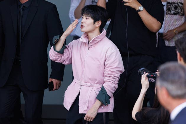 News - Prada - Arrivals - Milan Fashion Week - Menswear Spring Summer 2027 MILAN, ITALY - JUNE 21, 2026: Jaehyun attend the Prada fashion show during the Milan Fashion Week - Menswear Spring Summer 2027 on June 21, 2026 in Milan, Italy. Photo: Cinzia Camela. Milan Fondazione Prada Italy Copyright: xCinziaxCamelax xLiveMediax LPN_2530004