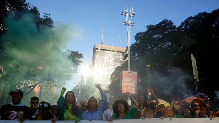 Annual March In Sao Paulo To Support The Decriminalization Of Marijuana Brazil, São Paulo - June 21, 2026: People participate in the 2026 Marijuana March in Sao Paulo, Brazil, on June 21, 2026. Under the slogan The climate is tense! Reparations, Rights, and Freedom, the march denounces the impact of the war on drugs on the most vulnerable and calls for the legalization of cannabis São Paulo Sao Paulo Brazil Copyright: xCrisxFagax