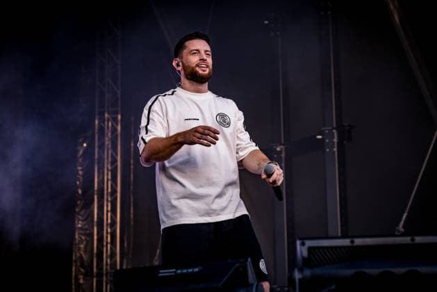 Heroes Festival, Festival, Music, Musik, Deutschrap, Rap, Deutsch, Eventzentrum Geiselwind, Strohofer, Geiselwind, Konzert, 19.06.2026, Bausa Bild: Bausa *** Heroes Festival, Festival, Music, German Rap, Rap, German, Geiselwind Event Center, Strohofer, Geiselwind, Concert, June 19, 2026, Bausa Image Bausa,detected_source_language Copyright: HMBxMedia xMarkusxKoeller