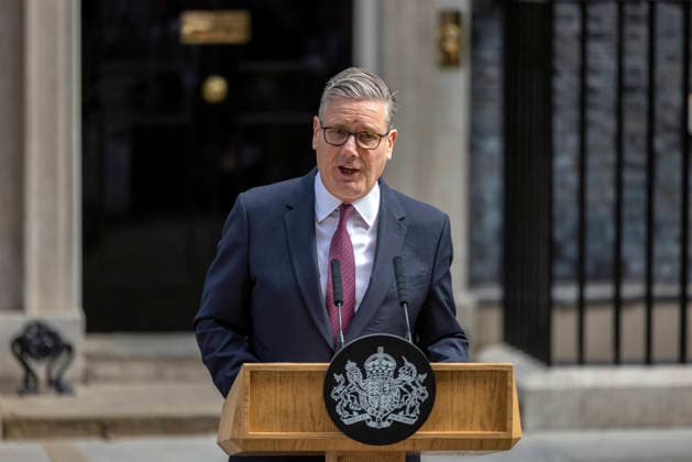 22 June 2026 London, UK: Prime Minister Keir Starmer Announces Resignation Outside No.10 Downing Street 22 June 2026 Westminster, London, UK: Prime Minister Sir Keir Starmer delivers a statement outside No.10 Downing Street announcing that he will step down as Leader of the Labour Party and Prime Minister. Speaking to assembled members of the media, Starmer outlined plans for an orderly leadership transition, with a successor expected to be in place before Parliament returns in September., Credit:Abdullah Bailey Anthony Bailey - B2421 Avalon  Copyright: xAbdullahxBaileyx xAnthonyxBaileyx-xB2421x xAvalonx 1111767255