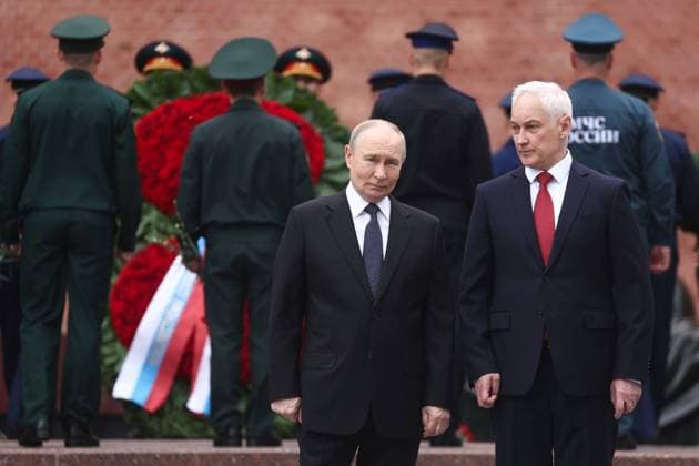 Russia Putin WWII Memory and Sorrow Day 9193405 22.06.2026 Russian President Vladimir Putin attends a wreath-laying ceremony at the Tomb of the Unknown Soldier by the Kremlin wall on the Day of Memory and Sorrow, marking the 85th anniversary of the Nazi German invasion of the Soviet Union during the World War Two, in Moscow, Russia. Defence Minister Andrei Belousov, is at right. Sergey Fadeichev Sputnik Moscow Russia  Copyright: xSergeyxFadeichevx