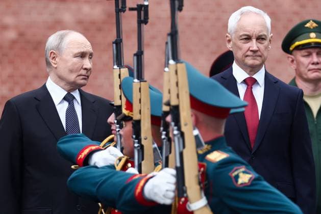 Russia Putin WWII Memory and Sorrow Day 9193407 22.06.2026 Russian President Vladimir Putin attends a wreath-laying ceremony at the Tomb of the Unknown Soldier by the Kremlin wall on the Day of Memory and Sorrow, marking the 85th anniversary of the Nazi German invasion of the Soviet Union during the World War Two, in Moscow, Russia. Defence Minister Andrei Belousov, is at right. Sergey Fadeichev Sputnik Moscow Russia  Copyright: xSergeyxFadeichevx
