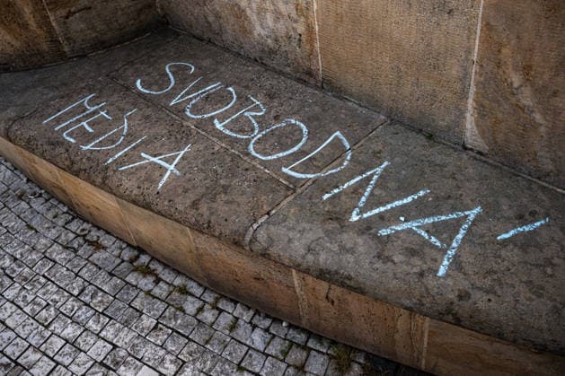 A one-day warning strike by employees of Czech Television and Czech Radio over planned changes to the funding of public media, in Hradec Kralove, Czech Republic, on June 22, 2026. Signs in front of the Czech Radio building in Hradec Kralove. (CTKxPhoto DavidxTanecek) CTKPhotoP2026062204367  CTKPhotoP2026062204367