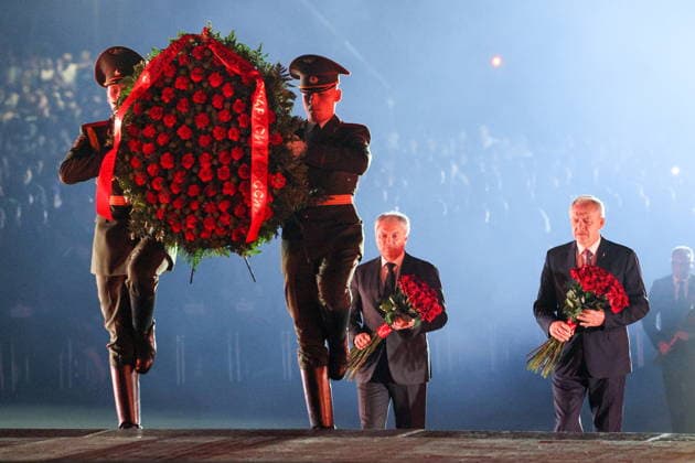 BELARUS, BREST - JUNE 22, 2026: Russian State Duma Speaker Vyacheslav Volodin and Belarusion House of Representatives Speaker Igor Sergeyenko ((L-R back) take part in a wreath laying ceremony during a memorial rally at the Courage Monumnet in the Brest Fortress marking the 85th anniversary of the Nazi German Invasion of the Soviet Union in World War II. Maxim Malinovsky TASS  94129415