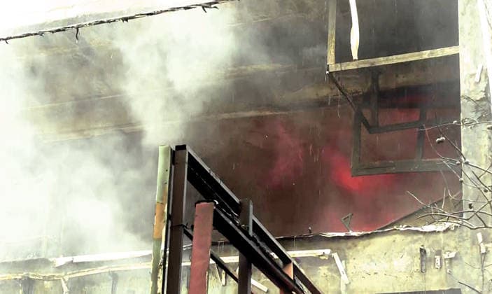 RECORD DATE NOT STATED Fire breaks out at a coaching centre in Aliganj Lucknow, Jun 22 (ANI): Fire breaks out at a coaching centre in Aliganj, in Lucknow on Monday. (ANI Video Grab) Lucknow Uttar Pradesh India Copyright: xANIx ANI_20260622193