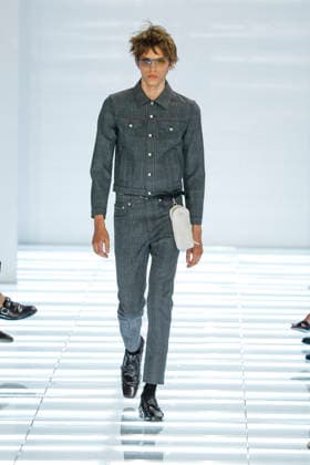 Runway at the Prada fashion show during Milan Fashion Week Menswear Spring Summer 2027 on June 21, 2026, in Milan, Italy Bestimage Milan France,detected_source_language  Copyright: xAgencex xBestimagexAgencex xBestimagex
