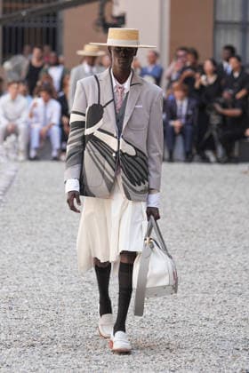 IPA85942159 - Milan, Milan Men™s Fashion Week Spring Summer 2027 - Men™s Fashion, Spring Summer 2027 - Thom Browne fashion show - runway in the photo: Model  Copyright: xRiccardoxGIordanox xRiccardoxGiordanox 85942159