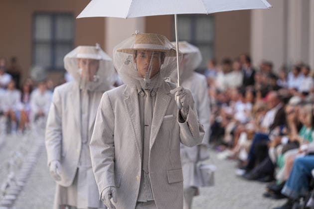 IPA85942149 - Milan, Milan Men™s Fashion Week Spring Summer 2027 - Men™s Fashion, Spring Summer 2027 - Thom Browne fashion show - runway in the photo: Model  Copyright: xRiccardoxGIordanox xRiccardoxGiordanox 85942149