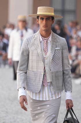 IPA85942179 - Milan, Milan Men™s Fashion Week Spring Summer 2027 - Men™s Fashion, Spring Summer 2027 - Thom Browne fashion show - runway in the photo: Model  Copyright: xRiccardoxGIordanox xRiccardoxGiordanox 85942179