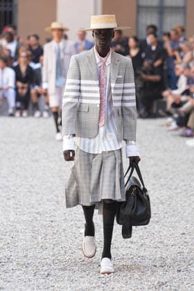 IPA85942185 - Milan, Milan Men™s Fashion Week Spring Summer 2027 - Men™s Fashion, Spring Summer 2027 - Thom Browne fashion show - runway in the photo: Model  Copyright: xRiccardoxGIordanox xRiccardoxGiordanox 85942185