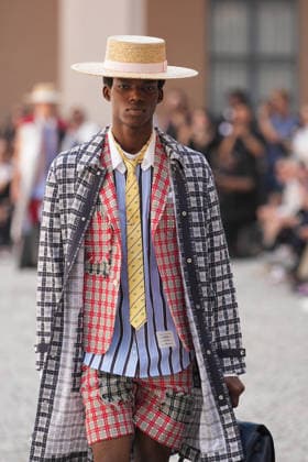 IPA85942245 - Milan, Milan Men™s Fashion Week Spring Summer 2027 - Men™s Fashion, Spring Summer 2027 - Thom Browne fashion show - runway in the photo: Model  Copyright: xRiccardoxGIordanox xRiccardoxGiordanox 85942245
