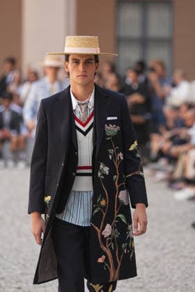 IPA85942261 - Milan, Milan Men™s Fashion Week Spring Summer 2027 - Men™s Fashion, Spring Summer 2027 - Thom Browne fashion show - runway in the photo: Model  Copyright: xRiccardoxGIordanox xRiccardoxGiordanox 85942261