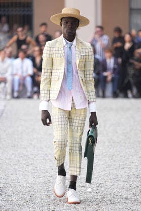 IPA85942289 - Milan, Milan Men™s Fashion Week Spring Summer 2027 - Men™s Fashion, Spring Summer 2027 - Thom Browne fashion show - runway in the photo: Model  Copyright: xRiccardoxGIordanox xRiccardoxGiordanox 85942289