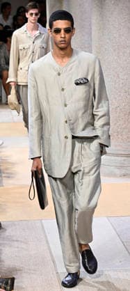 June 22, 2026, Milan, Italy: A model presents a creation by Italian fashion house Giorgio Armani for the Men s Spring Summer 2027 collection during the Milan Fashion Week in Milan, Italy, 22 June 2026. Milan Fashion Week runs from 19 to 23 June 2026. ANSA DANIEL DAL ZENNARO Milan Italy  - ZUMAa110 20260622_zaf_a110_019 Copyright: xDanielxDalxZennarox