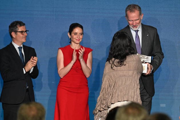 King Felipe IV Presents the 43rd Edition of the 2026 King of Spain International Journalism Awards Félix Bolanos, Isabel Díaz Ayuso, and King Felipe VI alongside the award winners during the awards ceremony for the 2026 King of Spain International Journalism Awards, on June 22, 2026, in Madrid, Spain. These awards are organized by the EFE News Agency and the Spanish Agency for International Development Cooperation (AECID), and since 1983 have recognized journalistic excellence in Ibero-American countries, as well as in those nations with which Spain maintains historical, KING PHILIP VI KING OF SPAIN INTERNATIONAL JOURNALISM AWARDS EFE NEWS AGENCY SPANISH AGENCY FOR INTERNATIONAL DEVELOPMENT COOPERATION José Madrid Madrid, Spain,detected_so  Copyright: xJosÃ xOlivax 7615765