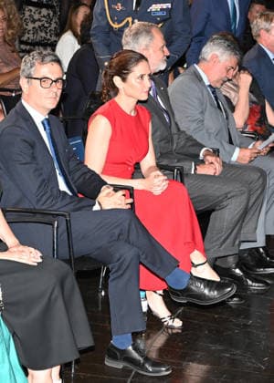 King Felipe IV Presents the 43rd Annual King of Spain International Journalism Awards 2026 Félix Bolanos, Isabel Díaz Ayuso, and King Felipe VI during the awards ceremony for the 2026 King of Spain International Journalism Awards, on June 22, 2026, in Madrid, Spain. These awards are organized by the EFE News Agency and the Spanish Agency for International Development Cooperation (AECID), and since 1983 have recognized journalistic excellence in Ibero-American countries, as well as in those nations with which Spain maintains historical, KING PHILIP VI KING OF SPAIN INTERNATIONAL JOURNALISM AWARDS EFE NEWS AGENCY SPANISH AGENCY FOR INTERNATIONAL DEVELOPMENT COOPERATION José Madrid Madrid, Spain,detected_source_language  Copyright: xJosÃ xOlivax 7615694