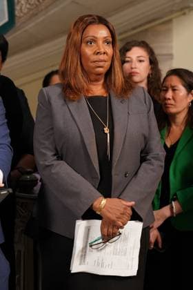 Letitia James at the press conference for NYC Mayor Zohran Mamdani Signs Executive Order Protecting Workers from Extreme Heat, City Hall, New York, NY, June 22, 2026. Photo By: Kristin Callahan Everett Collection NYC Mayor Zohran Mamdani Signs Executive Order Protecting Workers from Extreme Heat PUBLICATIONXNOTxINxCANxCHNxFRAxITAxJPNxNORxPOLxRUSxESPxUKxUSA