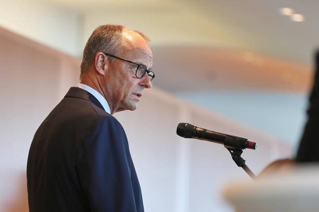 Berlin, Deutschland, 22.06.2026: Bundeskanzleramt: Medaillengewinner der Olympischen und Paralympischen Spiele im Kanzleramt: Bundeskanzler Friedrich Merz (CDU) begrüßt die Olympia-Teilnehmer *** Berlin, Germany, June 22, 2026 Federal Chancellery Olympic and Paralympic medalists at the Federal Chancellery Federal Chancellor Friedrich Merz (CDU) welcomes the Olympic athletes,detected_source_language Copyright: xdtsxNachrichtenagenturx dts_124371