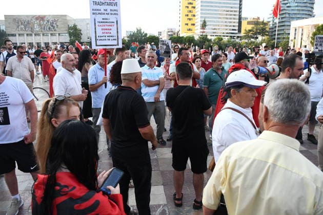 Protests against the tourism project in Albania, continue for 23rd consecutive day TIRANA, ALBANIA - JUNE 22: Hundreds of demonstrators march along the National Martyrs Boulevard toward the Prime Ministry building on the 23rd consecutive day of protests in Tirana, Albania, on June 22, 2026. Gathering at Skanderbeg Square under the slogan Albania is not for sale , the crowds expressed fierce opposition to a multi-million dollar luxury tourism development project planned for the protected Zvernec region in the coastal city of Vlora. The controversial project is allegedly linked to Jared Kushner and Ivanka Trump, the son-in-law and daughter of U.S. President Donald Trump, involving the privatization of pristine public coastlines. The demonstr  Copyright: x2026xAnadoluxOlsixShehux