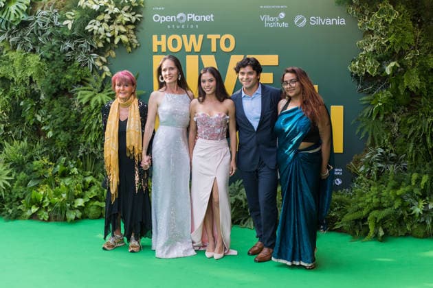 How To Live On Earth World Premiere in London LONDON, UNITED KINGDOM - JUNE 22: Xiye Bastida (C) attends the world premiere of How To Live On Earth at Odeon Luxe Leicester Square in London, United Kingdom on June 22, 2026. Wiktor Szymanowicz Anadolu London United Kingdom. Editorial use only. Please get in touch for any other usage.  Copyright: x2026xAnadoluxWiktorxSzymanowiczx