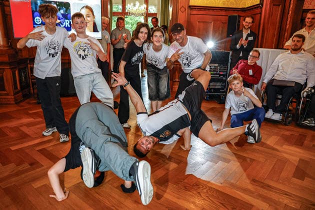Verleihung der Niedersächsischen Sportmedaille: Ministerpräsident Lies und Sportministerin Behrens ehren niedersächsische Athletinnen und Athleten Breakdance Hip Hop Performance mit Lil Bangs HBT 30175 Hannover, Lüerstraße 5 Gästehaus der Niedersächsische Niedersachsen, Region Hannover Germany *** Award Ceremony for the Lower Saxony Sports Medal