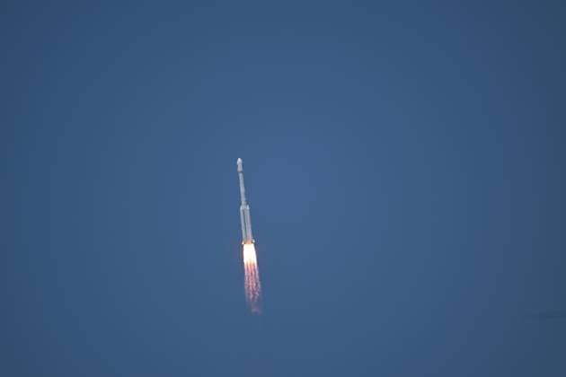 WENCHANG, CHINA - JUNE 23: A modified version of the Long March-7 rocket carrying a new communication technology test satellite blasts off from Wenchang Space Launch Site on June 23, 2026 in Wenchang, Hainan Province of China. Launched at 10:10 a.m. (Beijing Time) aboard a modified version of the Long March-7 rocket, the satellite has successfully entered its preset orbit. This satellite will be mainly used for services such as satellite communications, broadcasting and television, and data transmission, as well as for conducting related technology test verifications.  Copyright: xVCGx 111649882739