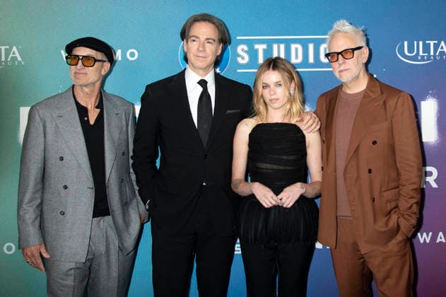Craig Gillespie, Peter Safran, Milly Alcock und James Gunn bei der Weltpremiere des Kinofilms Supergirl an der Brooklyn Academy of Music. New York, 22.06.2026 *** Craig Gillespie, Peter Safran, Milly Alcock, and James Gunn at the world premiere of the movie Supergirl at the Brooklyn Academy of Music in New York, June 22, 2026,detected_source_language Foto:xB.xHinex xFuturexImagex supergirl_ny_6689
