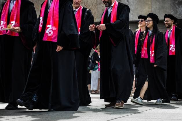 EINDHOVEN - A procession of professors in classical gowns walks through the city from City Hall Square to the university campus during the kickoff of the Eindhoven University of Technology s anniversary year. TU e is celebrating its 70th anniversary. ROB ENGELAAR ANP netherlands out - belgium out  Copyright: xx x561737970x originalFilename: 561737970.jpg