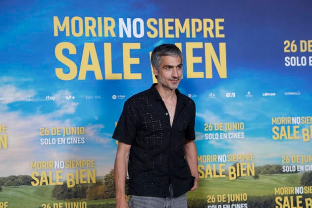 June 23, 2026, Madrid, Madrid, Spain: Spanish actor RAUL PRIETO poses for the media during the photocall for the presentation of the movie Morir no siempre sale bien held at Leclab Madrid. Directed by Claudia Pinto the black comedy film tells the story of two families from different social backgrounds forced to interact after the kidnapping of a corpse. The cinematic project explores social differences through irony and empathy offering a critical portrait of modern society. Madrid Spain  - ZUMAo127 20260623_zep_o127_012 Copyright: xHugoxOrtunox