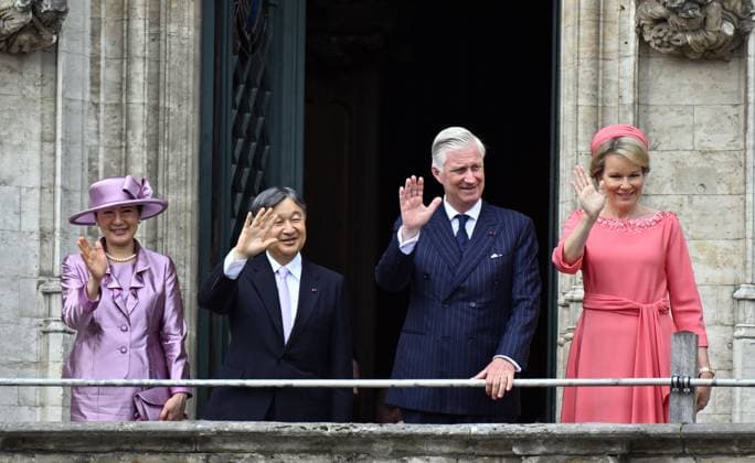 L-R, Japanese Empress Masako, Japanese Emperor Naruhito, King Philippe - Filip of Belgium and Queen Mathilde of Belgium wave from the balcony during a visit to the City Hall of Brussels, during the official state visit of the Japanese Emperor and Empress to Belgium on Tuesday 23 June 2026. The Emperor and Empress of Japan visit Belgium from June 20-25.  ERICxLALMAND 178940855