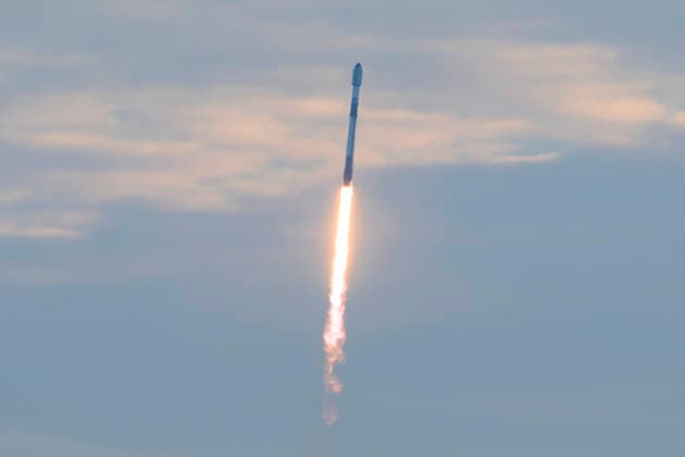 June 23, 2026, Cape Canaveral, Florida, USA: SpaceX Falcon 9 rocket carrying Starfall capsule lifts off from Space Launch Complex-40 at Cape Canaveral Space Force Station, Florida, at 6:53 a.m. EDT on June 23, 2026. Starfall is a reusable cargo vehicle that transports payloads to low Earth orbit (LEO) and beyond aboard Falcon 9 and Falcon Heavy rockets and returns cargo safely to Earth. Cape Canaveral USA - ZUMAb268 20260623_znp_b268_001 Copyright: xJenniferxBriggsx