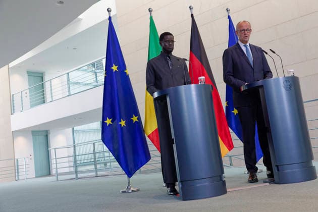 Präsident Senegals beim Bundeskanzler 2026-06-23 Deutschland, Berlin Statements zum Besuch des Präsidenten Senegals, Bassirou Diomae Faye, bei Bundeskanzler Friedrich Merz (CDU). *** President of Senegal Meets with the Federal Chancellor June 23, 2026, Berlin, Germany Statements on the visit of the President of Senegal, Bassirou Diomae Faye, to Federal Chancellor Friedrich Merz (CDU),detected_source_language