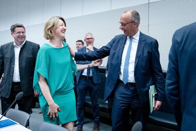 Bundestagsfraktion, CDU CSU Bundestag, Bundestagsfraktion, CDU CSU, Friedrich Merz, Bundeskanzler Berlin Berlin GER *** Bundestag Parliamentary Group, CDU CSU Bundestag, Bundestag Parliamentary Group, CDU CSU, Friedrich Merz, Federal Chancellor Berlin Berlin GER,detected_source_language