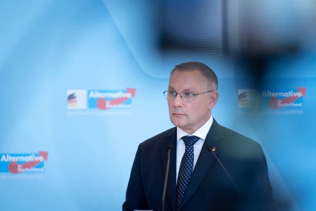 AfD, Tino Chrupalla Bundestag, Bundestagsfraktion, AfD, Pressestatement, Vorsitzender, Bundessprecher, Tino Chrupalla Berlin Berlin GER *** AfD, Tino Chrupalla, Bundestag, Bundestag parliamentary group, AfD, press statement, chairman, federal spokesperson, Tino Chrupalla, Berlin, Berlin, GER,detected_source_language