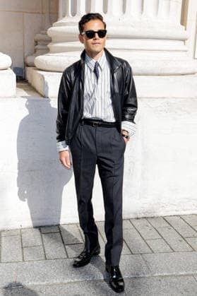 Rami Malek arrives at the second Saint Laurent Ready-to-Wear Men’s Spring Summer 2027 fashion show during Paris Fashion Week at the Bourse de Commerce Pinault Collection in Paris, France, on June 23, 2026. Olivier Borde Bestimage Celebrities await the Saint Laurent Men’s Spring Summer 2027 show as part of Paris Fashion Week on June 23, 2026, in Paris, France. Paris, France,detected_source_language  Copyright: xOLIVIERxBORDEx xBESTIMAGExOLIVIERxBORDEx xBESTIMAGEx