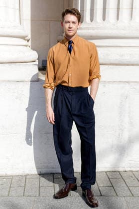 Joe Alwyn arrives at the second Saint Laurent Ready-to-Wear Men’s Spring Summer 2027 fashion show during Paris Fashion Week at the Bourse de Commerce Pinault Collection in Paris, France, on June 23, 2026. Olivier Borde, Bestimage. Celebrities await the Saint Laurent Men’s Spring Summer 2027 show as part of Paris Fashion Week on June 23, 2026, in Paris, France. Paris, France,detected_source_language  Copyright: xOLIVIERxBORDEx xBESTIMAGExOLIVIERxBORDEx xBESTIMAGEx