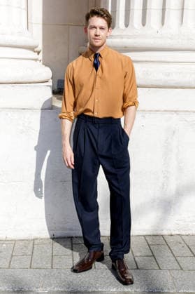 Joe Alwyn arrives at the second Saint Laurent Ready-to-Wear Men’s Spring Summer 2027 fashion show during Paris Fashion Week at the Bourse de Commerce Pinault Collection in Paris, France, on June 23, 2026. Olivier Borde Bestimage Celebrities await the Saint Laurent Men’s Spring Summer 2027 show as part of Paris Fashion Week on June 23, 2026, in Paris, France. Paris, France,detected_source_language  Copyright: xOLIVIERxBORDEx xBESTIMAGExOLIVIERxBORDEx xBESTIMAGEx