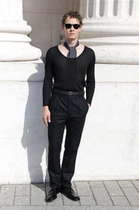 Felix Kammerer at the end of the second Saint Laurent Ready-to-Wear Men’s Spring Summer 2027 fashion show during Paris Fashion Week at the Bourse de Commerce Pinault Collection in Paris, France, on June 23, 2026. Olivier Borde, Bestimage. Celebrities await the Saint Laurent Men’s Spring Summer 2027 show as part of Paris Fashion Week on June 23, 2026, in Paris, France. Paris, France,detected_source_language  Copyright: xOLIVIERxBORDEx xBESTIMAGExOLIVIERxBORDEx xBESTIMAGEx