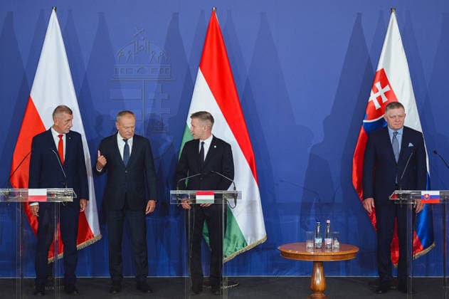 Visegrad Group (V4) summit in Hungary GODOLLO, HUNGARY - JUNE 23: Hungarian Prime Minister Peter Magyar, Slovak Prime Minister Robert Fico, Polish Prime Minister Donald Tusk and Czech Prime Minister Andrej Babis attens Visegrad Group (V4) summit at the Royal Palace of Godollo in Godollo, Hungary, on 23 June 2026. The leaders discussed regional cooperation, European affairs, security, energy policy and current geopolitical challenges during the first V4 prime ministers’ summit in several years. Robert Nemeti Anadolu Godollo Hungary. Editorial use only. Please get in touch for any other usage.  Copyright: x2026xAnadoluxRobertxNemetix