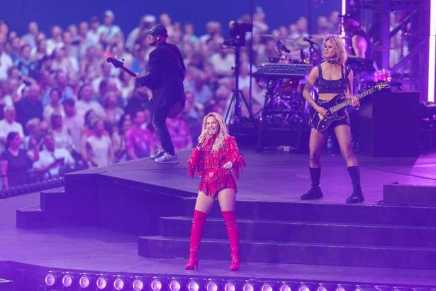 Helene Fischer 360-Grad Tour ** NUR FÜR REDAKTIONELLE ZWECKE ** EDITORIAL USE ONLY **<p>Helene Fischer 360-Grad Tour am 23.06.2026 in der Veltins Arena in Gelsenkirchen. Gelsenkirchen Copyright: JonasxRichter *** Helene Fischer 360-Degree Tour FOR EDITORIAL USE ONLY EDITORIAL USE ONLY p Helene Fischer 360 Degree Tour on June 23, 2026, at the Veltins Arena in Gelsenkirchen, Gelsenkirchen. Copyright JonasxRichter,detected_source_language Copyright: JonasxRichter doc86f2067a6kp150aqzem2 ,EDITORIAL USE ONLY