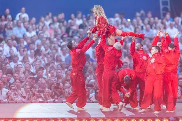 Helene Fischer 360-Grad Tour ** NUR FÜR REDAKTIONELLE ZWECKE ** EDITORIAL USE ONLY **<p>Helene Fischer 360-Grad Tour am 23.06.2026 in der Veltins Arena in Gelsenkirchen. Gelsenkirchen Copyright: JonasxRichter *** Helene Fischer 360-Degree Tour FOR EDITORIAL USE ONLY EDITORIAL USE ONLY p Helene Fischer 360 Degree Tour on June 23, 2026, at the Veltins Arena in Gelsenkirchen, Gelsenkirchen. Copyright JonasxRichter,detected_source_language Copyright: JonasxRichter doc86f206mvieey1blvegt ,EDITORIAL USE ONLY