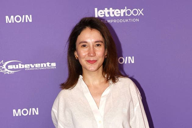 Sibel Kekilli beim Moin Mittsommer Event der Filmfoerderung von Hamburg und Schleswig-Holstein am 23.06.2026 in Hamburg Sibel Kekilli attends the Moin Mittsommer event at Kampnagel on June 23, 2026 in Hamburg, Germany Moin Mittsommer Event in Hamburg *** Sibel Kekilli at the Moin Mittsommer event hosted by the Film Fund of Hamburg and Schleswig-Holstein on June 23, 2026, in Hamburg Sibel Kekilli attends the Moin Mittsommer event at Kampnagel on June 23, 2026 in Hamburg, Germany Moin Mittsommer Event in Hamburg,detected_source_language 