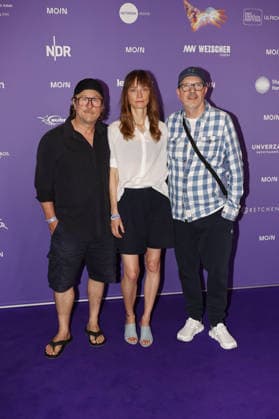 Bjarne Maedel, Katharina Marie Schubert und Olli Dittrich beim Moin Mittsommer Event der Filmfoerderung von Hamburg und Schleswig-Holstein am 23.06.2026 in Hamburg Bjarne Maedel, Katharina Marie Schubert and Olli Dittrich attend the Moin Mittsommer event at Kampnagel on June 23, 2026 in Hamburg, Germany Moin Mittsommer Event in Hamburg *** Bjarne Maedel, Katharina Marie Schubert, and Olli Dittrich at the Moin Mittsommer event hosted by the Film Fund of Hamburg and Schleswig-Holstein on June 23, 2026, in Hamburg. Bjarne Maedel, Katharina Marie Schubert, and Olli Dittrich attend the Moin Mittsommer event at Kampnagel on June 23, 2026, in Hamburg, Germany. Moin Mittsommer Event in Hamburg,detected_source_language 