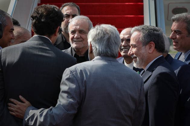 Iran s President Masoud Pezeshkian (C) and Foreign Minister Abbas Araghchi upon their arrival at the Nur Khan Air Base in Rawalpindi. Iranian Foreign Minister Abbas Araghchi (2- L) arrived in Islamabad, Pakistan, on Tuesday, June 23, 2026. A high-level Iranian delegation, including President Pezeshkian and Foreign Minister Abbas Araghchi, is visiting Pakistan. The Iranian president praised the progress of negotiations with the United States following the signing of a memorandum of understanding in Switzerland.  PAK20260623016 IranianxPresidentialxPressxOffic